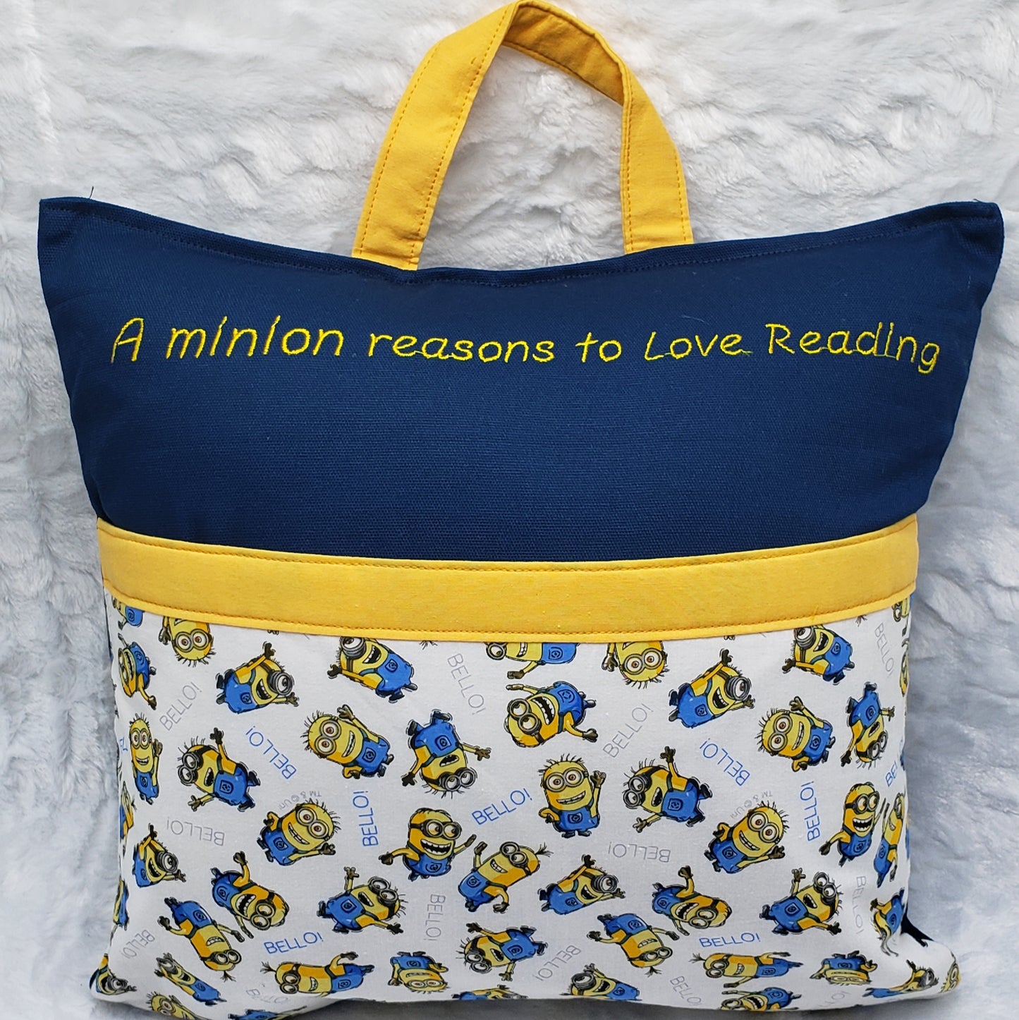 A Minion Reasons To Love Reading Reading Pillow Cover